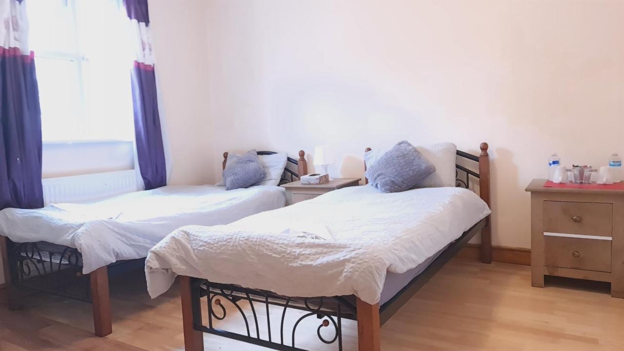 Stayeasy B&B In Trendy Heart Of Лондон Екстериор снимка